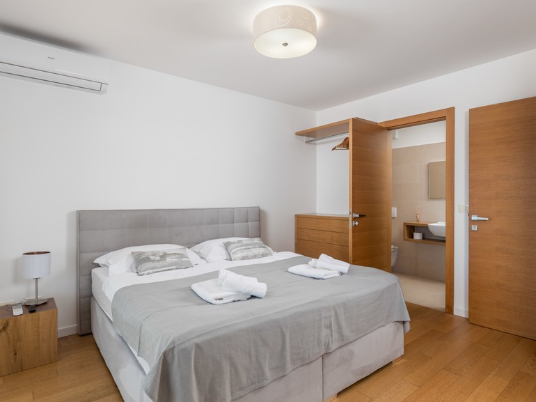 Majestic Coastal Retreat - Villa Mayan