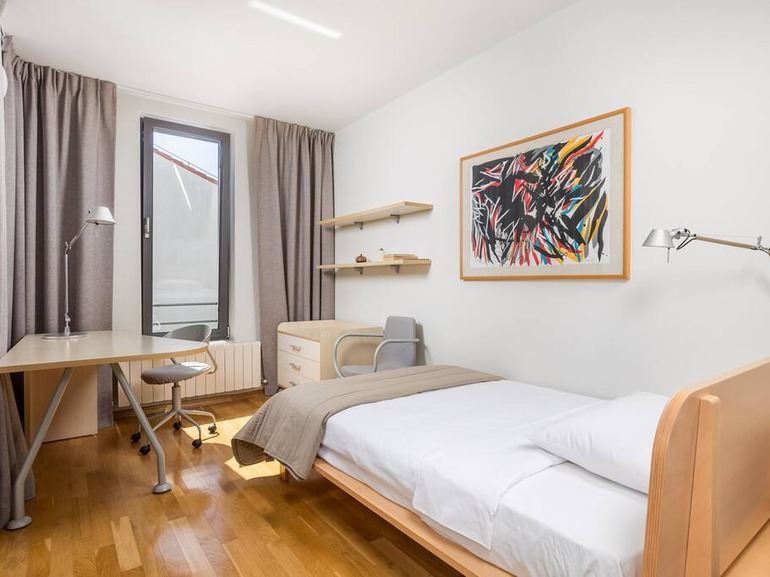 RM Grande Villa – Right Wing