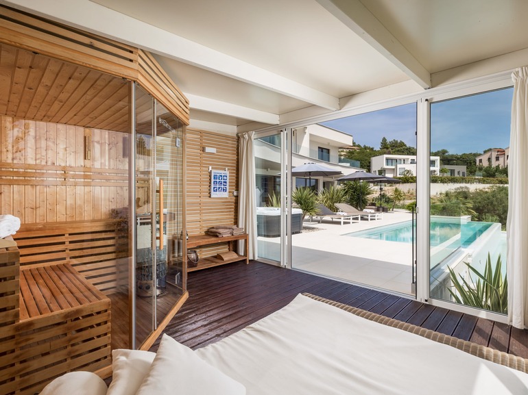 Majestic Coastal Retreat - Villa Mayan